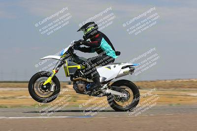 media/Sep-10-2023-Pacific Track Time (Sun) [[44210541ad]]/Group B/1220pm (Wheelie Bump)/